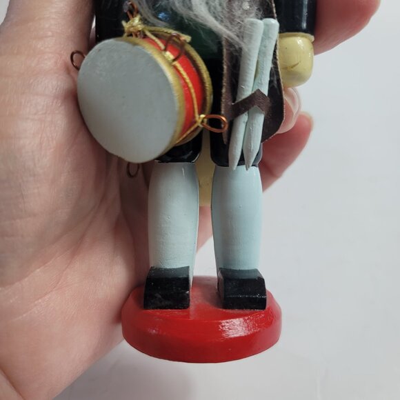 Vintage Santa's Workbench Nutcracker Toy Soldier in Uniform with Drums - Picture 9 of 11